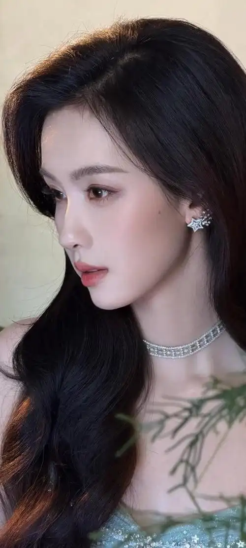 里番动漫精选：苍穹下的羁绊 重制版